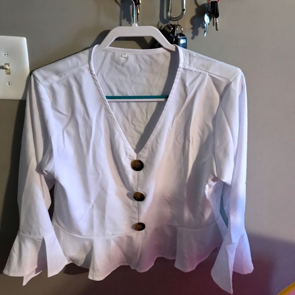 Long sleeve cropped blouse
